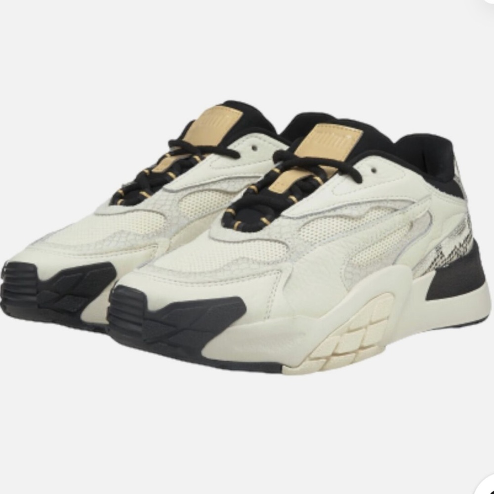 PUMA WOMEN'S HEDRA SNAKE SNEAKERS 380647 01